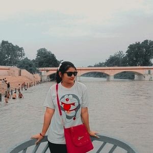 Meet your Posher, Charu